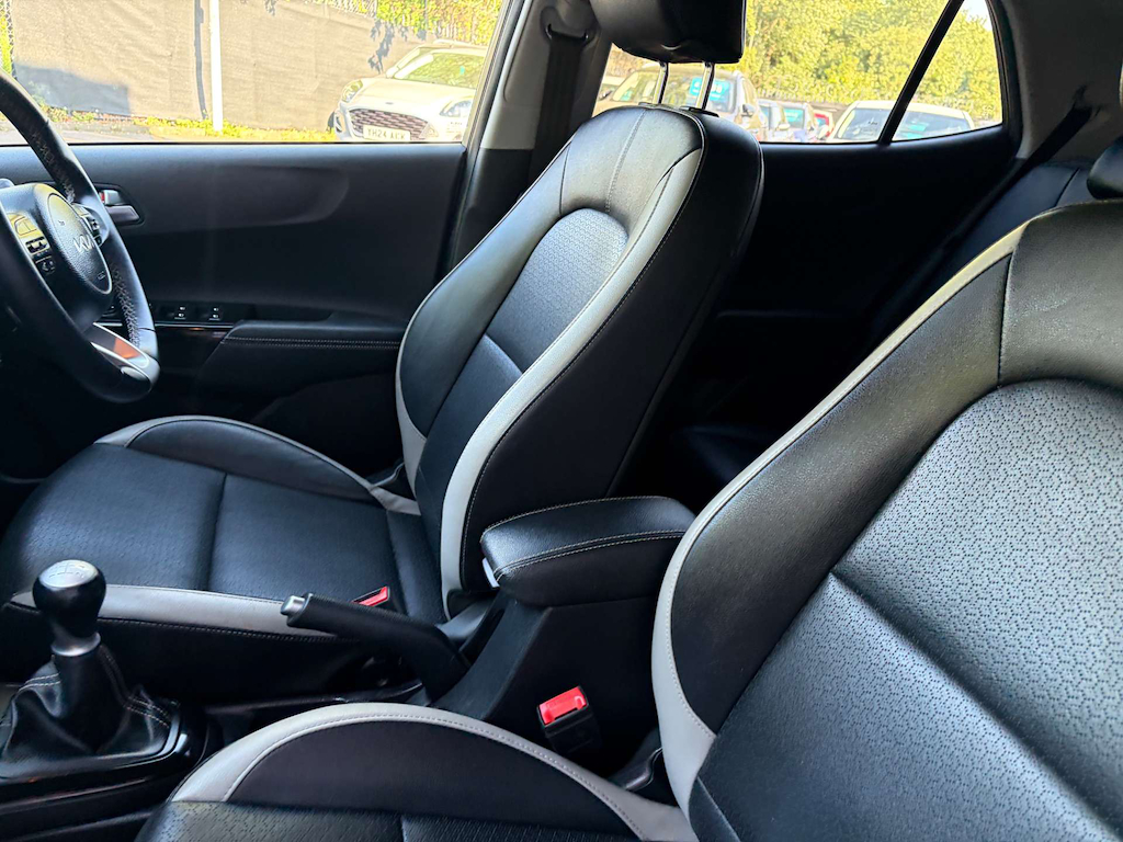 2022 Kia Picanto — image 18