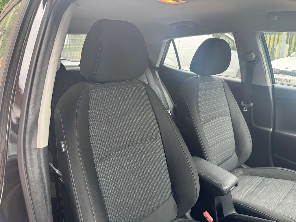 2022 Kia Stonic — image 9