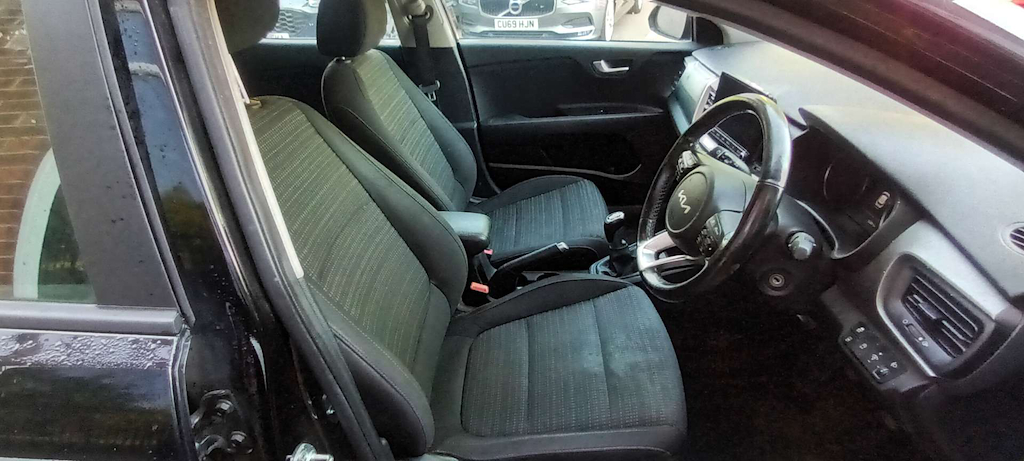 2023 Kia Stonic — image 26