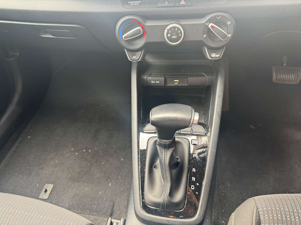 2022 Kia Stonic — image 18