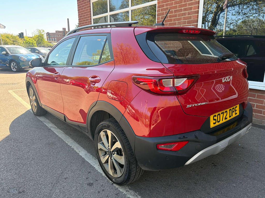 2023 Kia Stonic — image 6