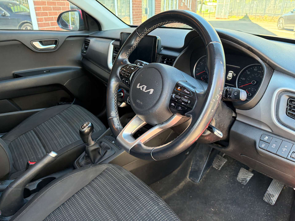 2023 Kia Stonic — image 11