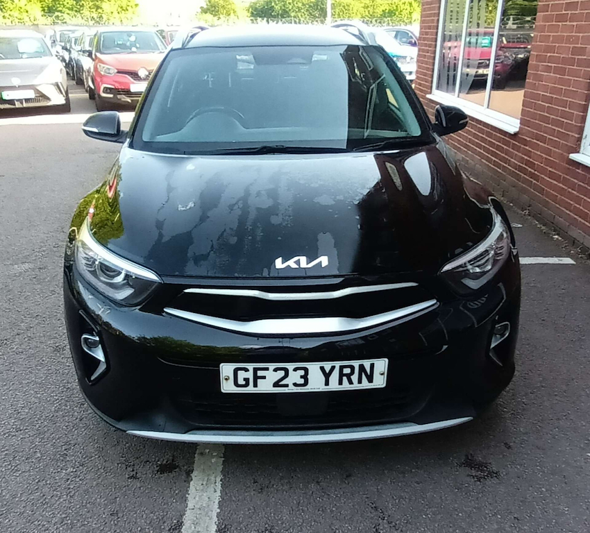 2023 Kia Stonic — image 3
