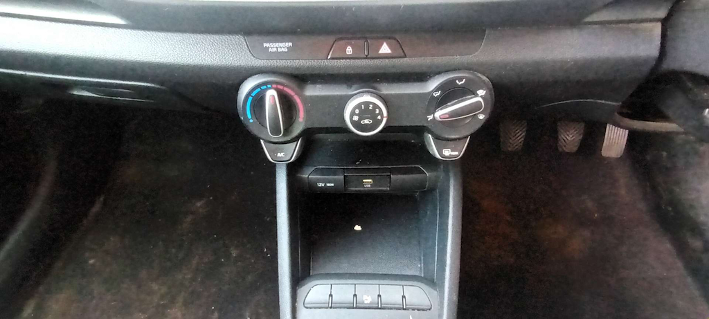 2023 Kia Stonic — image 11