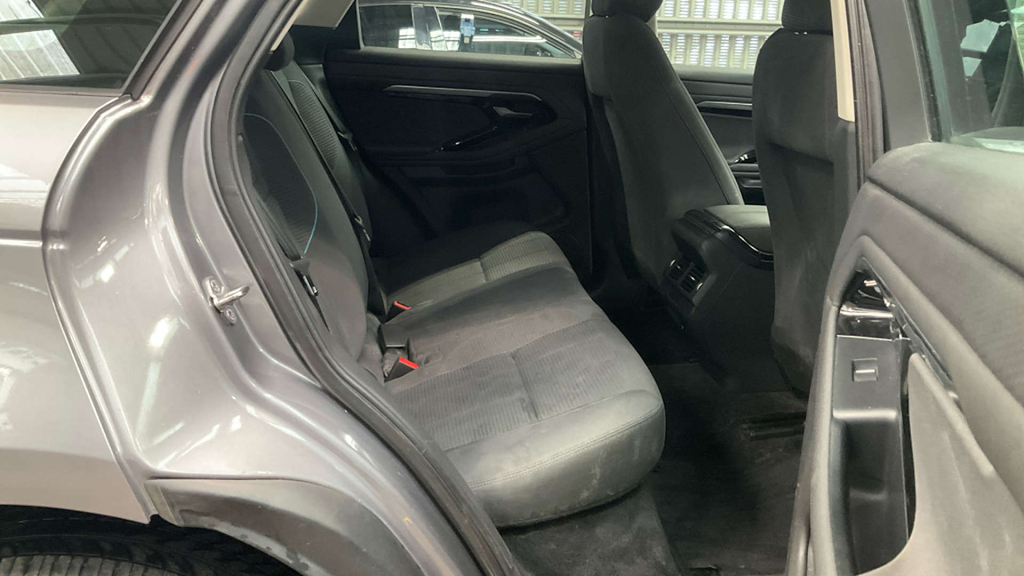 2019 Land Rover Range Rover — image 8