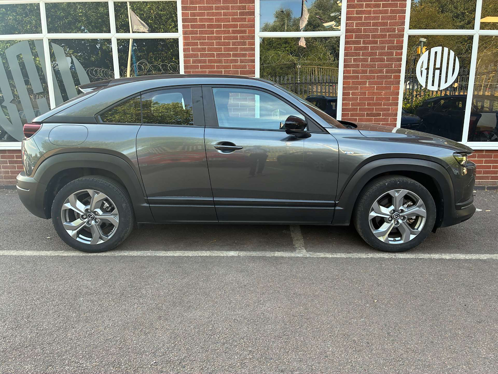 2023 Mazda MX-30 — image 3