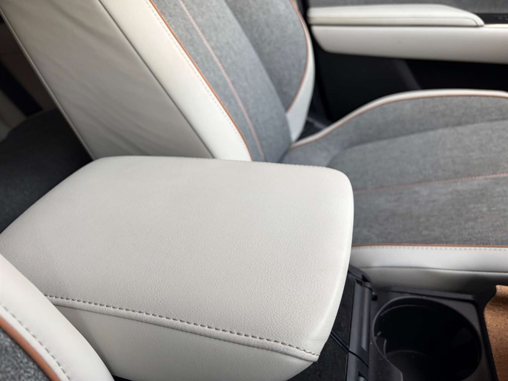 2021 Mazda MX-30 — image 14