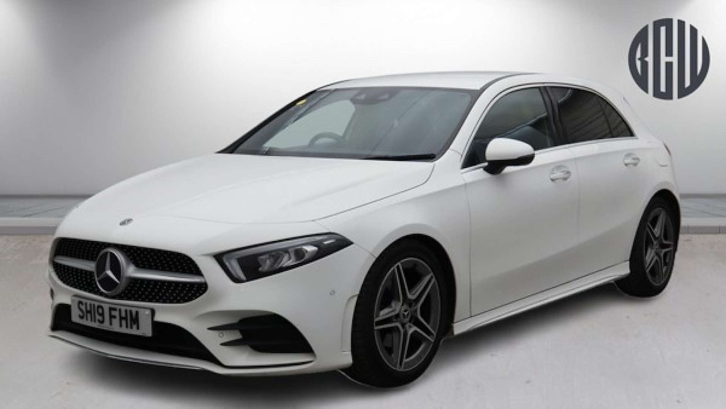 2019 Mercedes-Benz A200 — image 2
