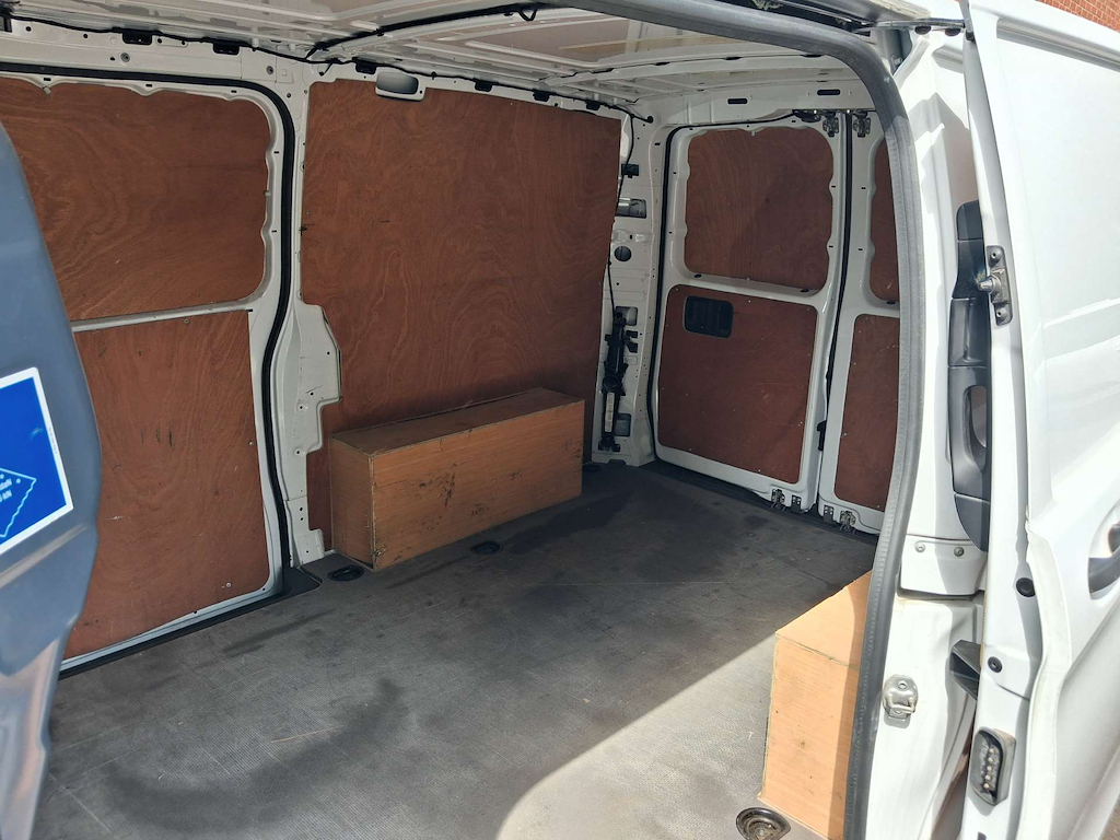 2021 Mercedes-Benz Vito — image 12