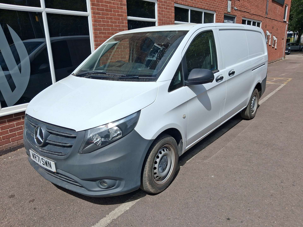 2021 Mercedes-Benz Vito — image 3