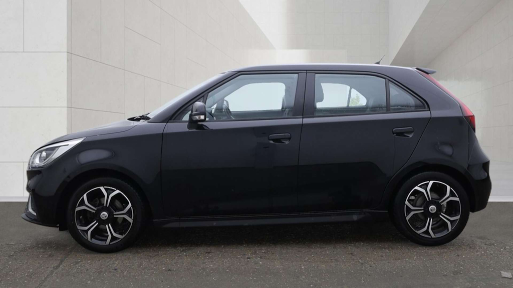 2022 MG MG3 — image 6
