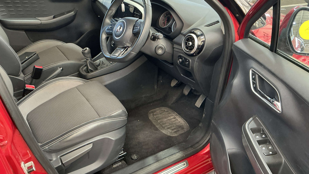 2019 MG MG3 — image 9