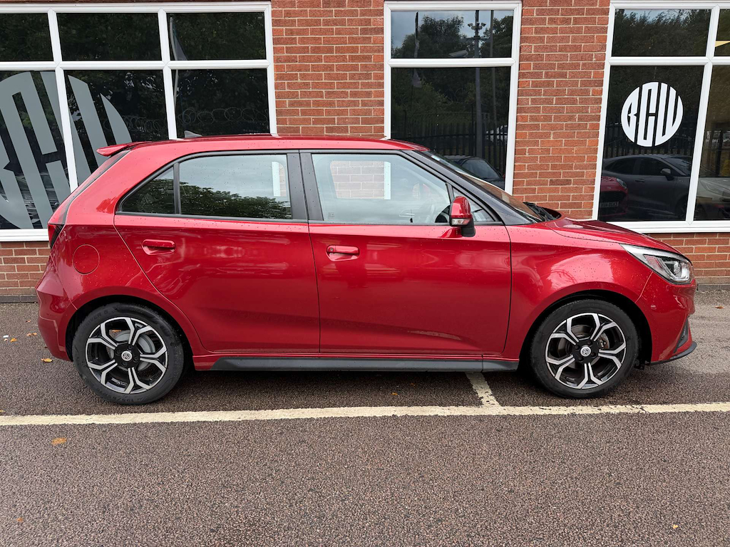 2020 MG MG3 — image 9