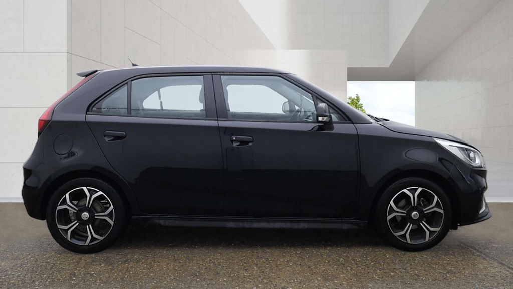 2022 MG MG3 — image 5