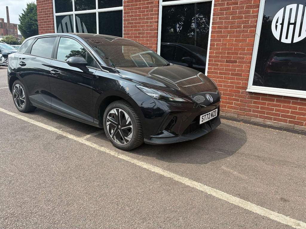 2022 MG MG4 — image 4
