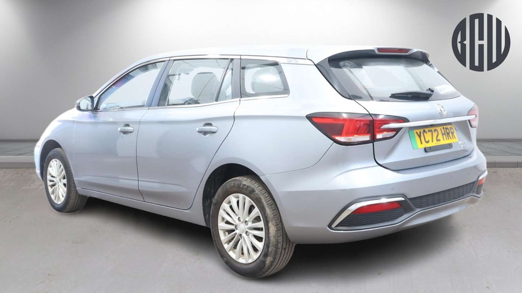2023 MG MG5 — image 3