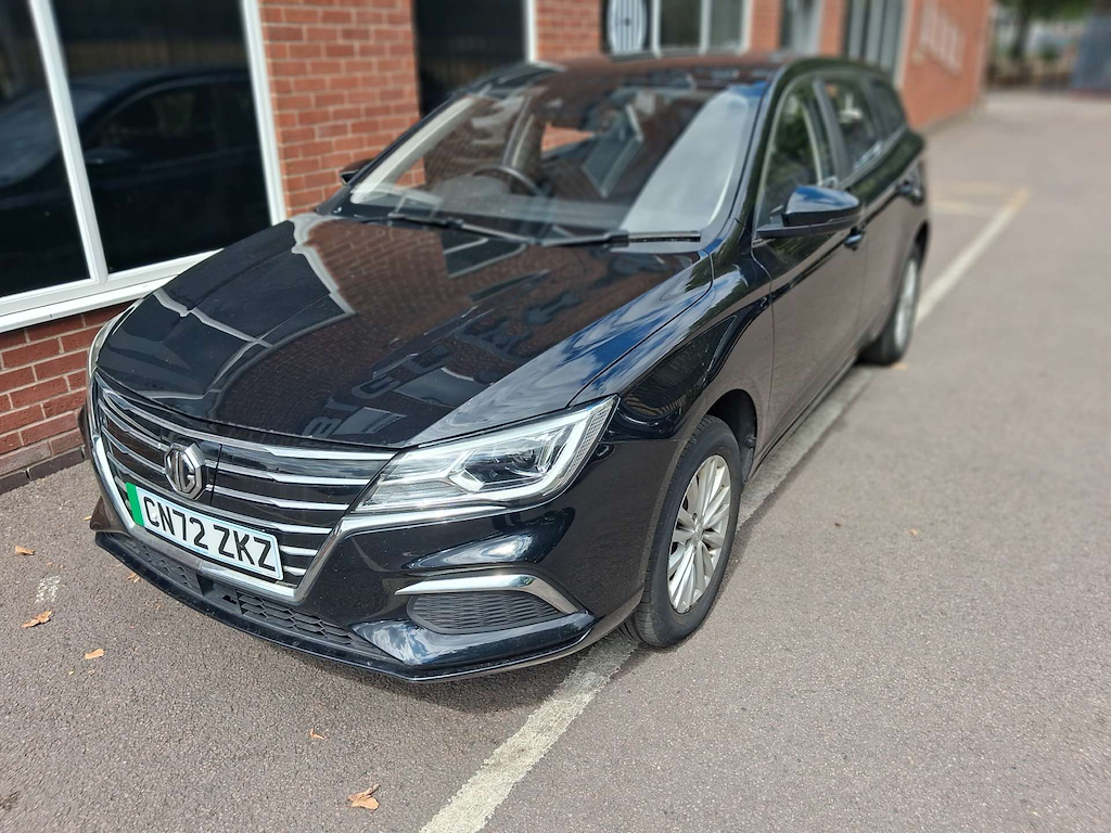 2022 MG MG5 — image 4