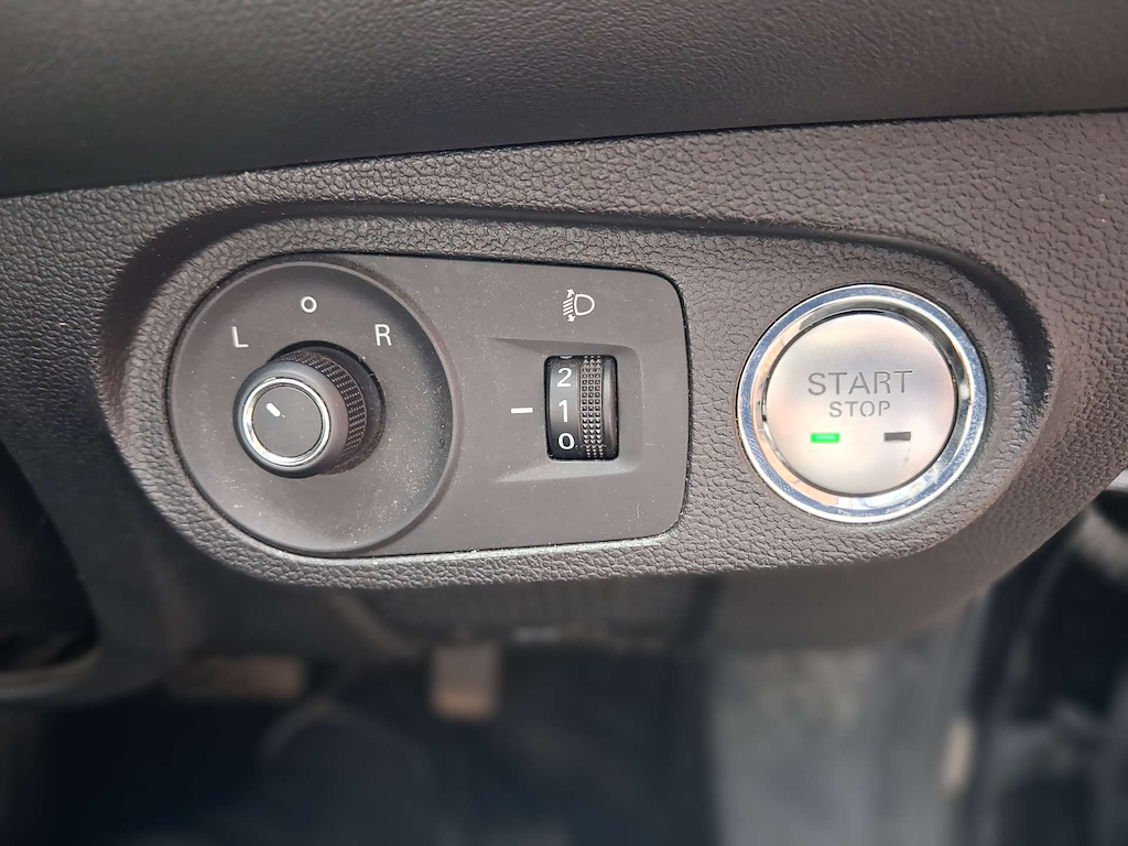 2022 MG MG5 — image 16
