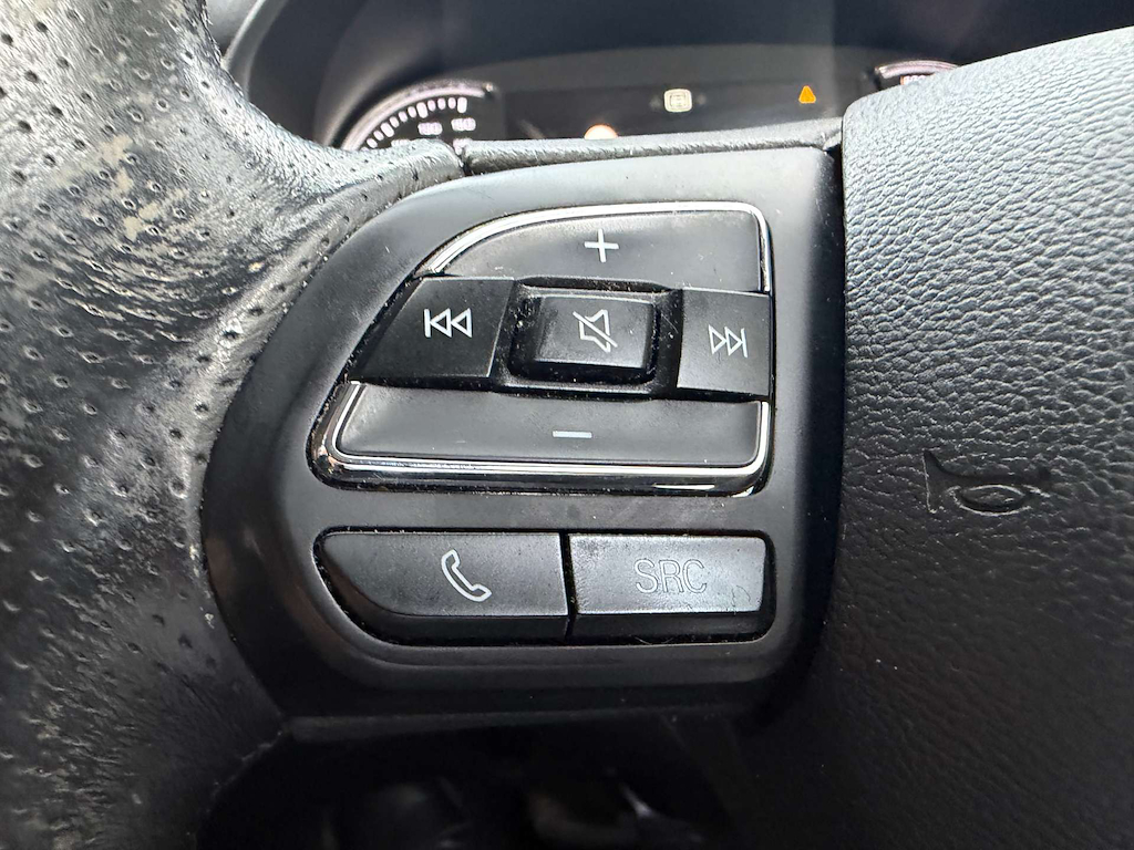 2022 MG MG5 — image 20