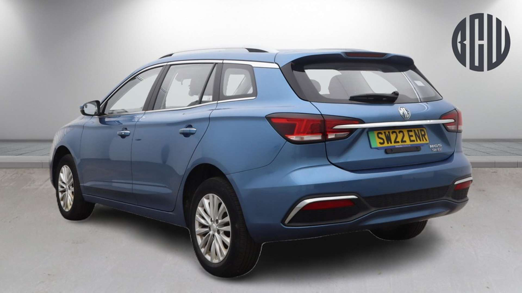 2022 MG MG5 — image 4