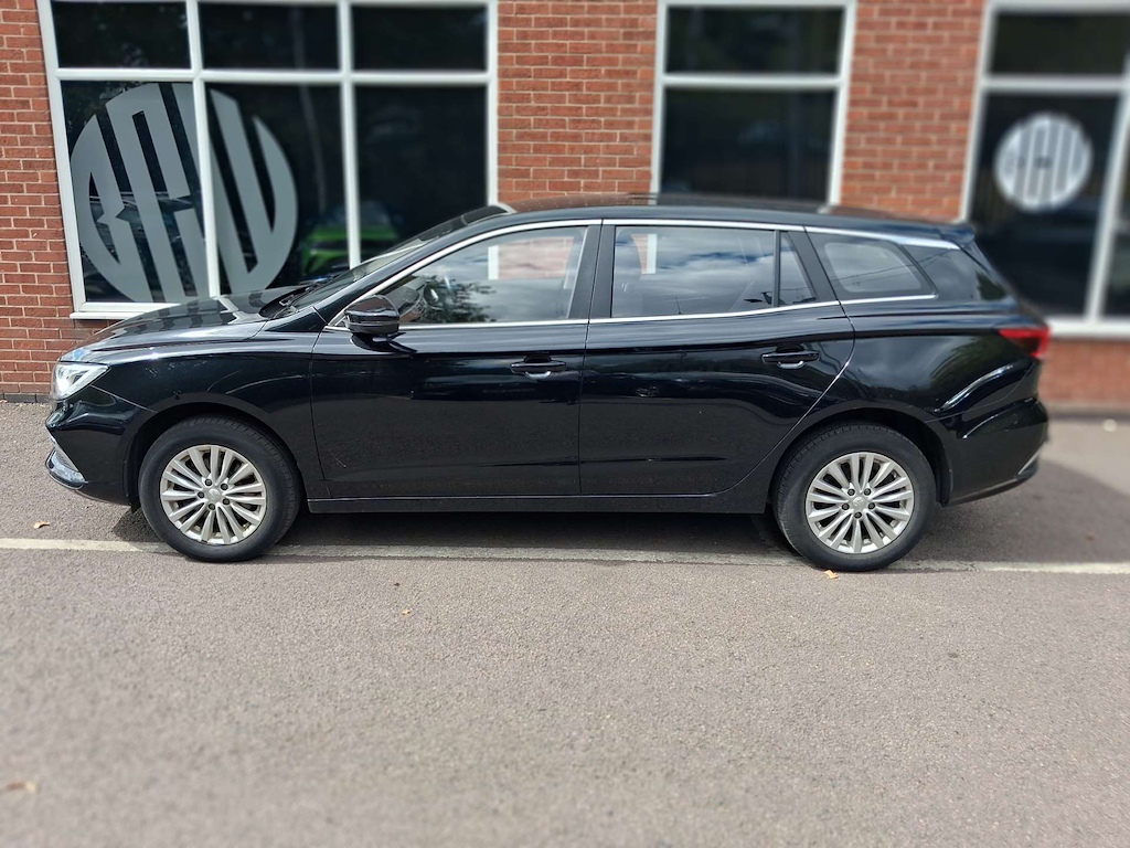 2022 MG MG5 — image 5