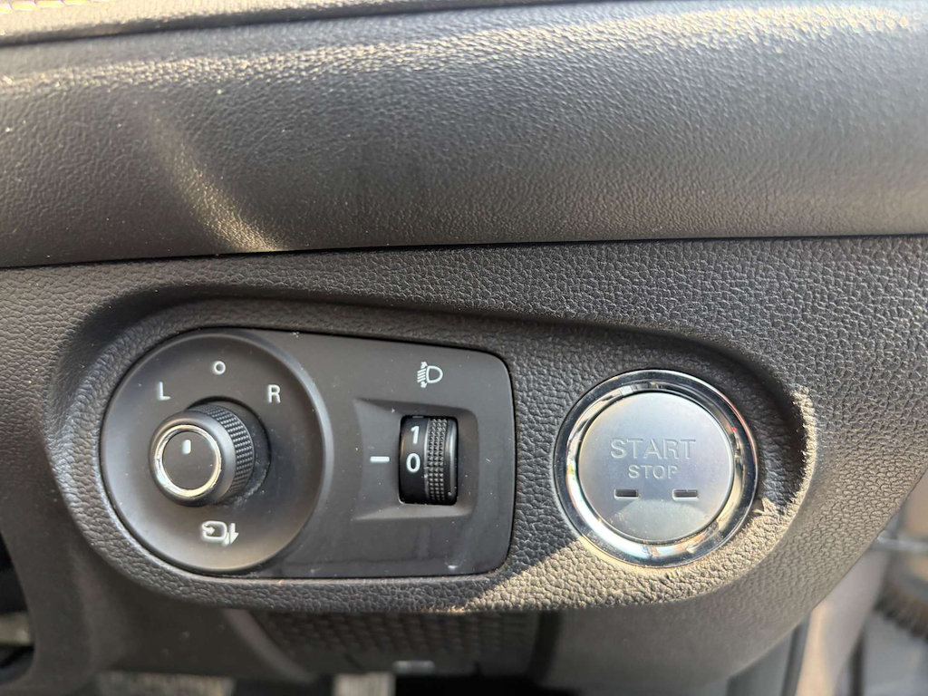 2022 MG MG5 — image 26