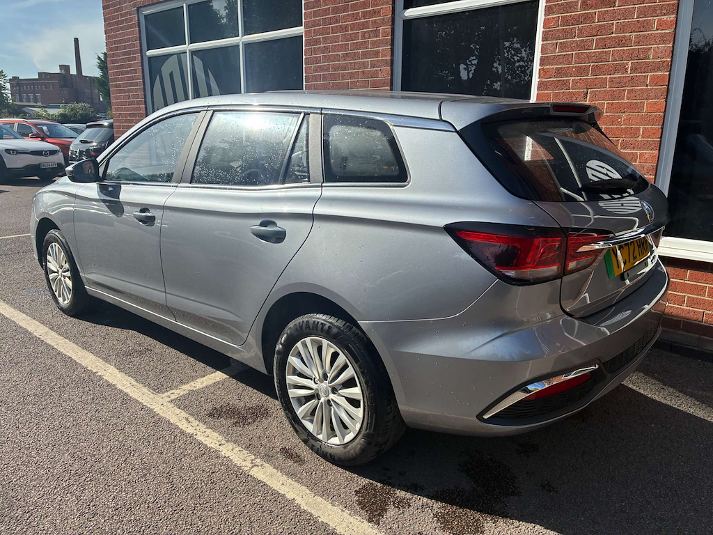 2023 MG MG5 — image 4