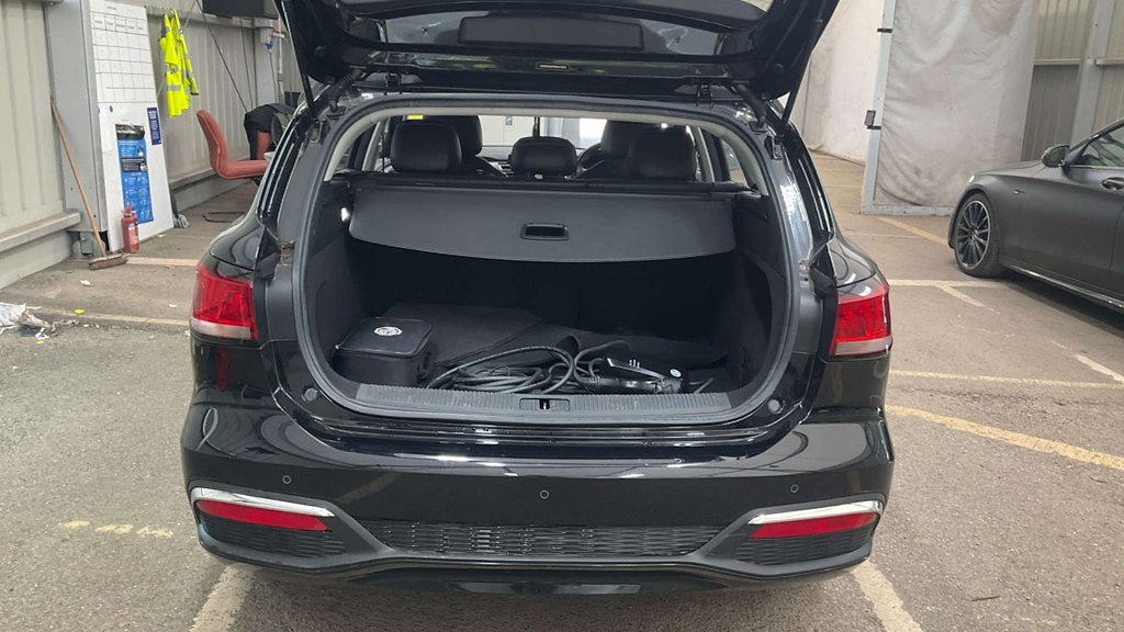 2022 MG MG5 — image 7