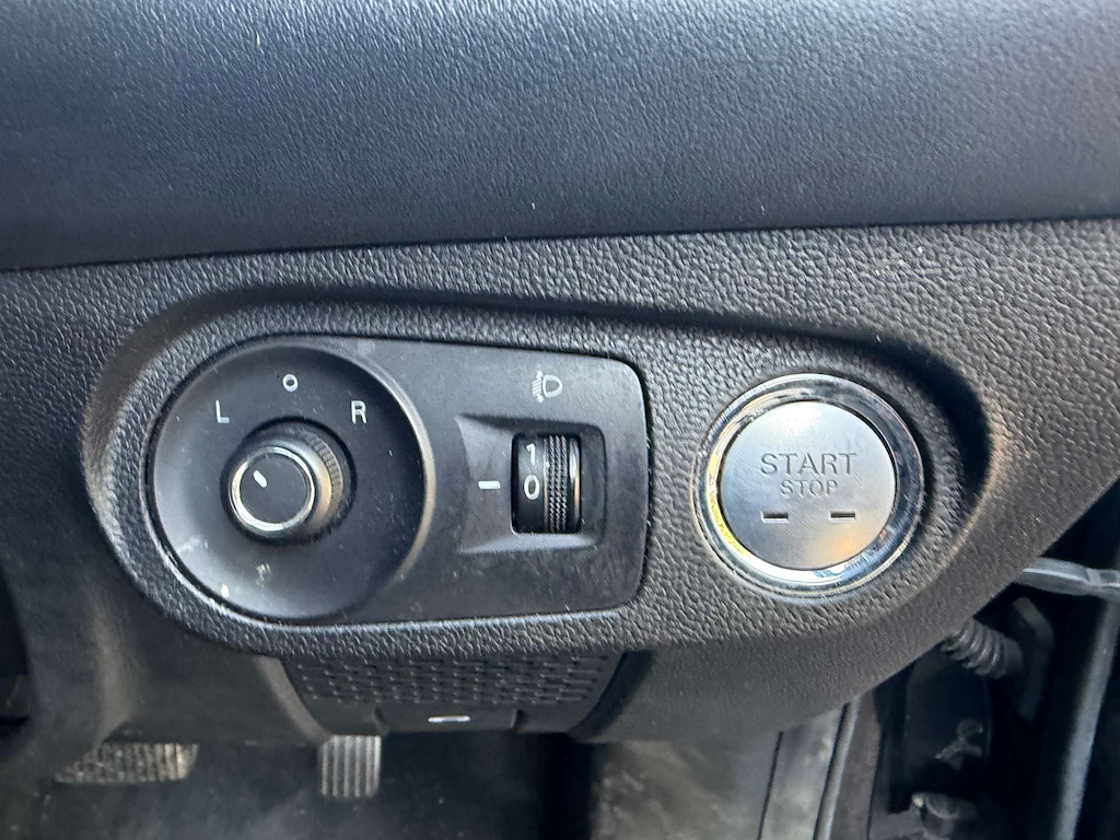 2022 MG MG5 — image 26
