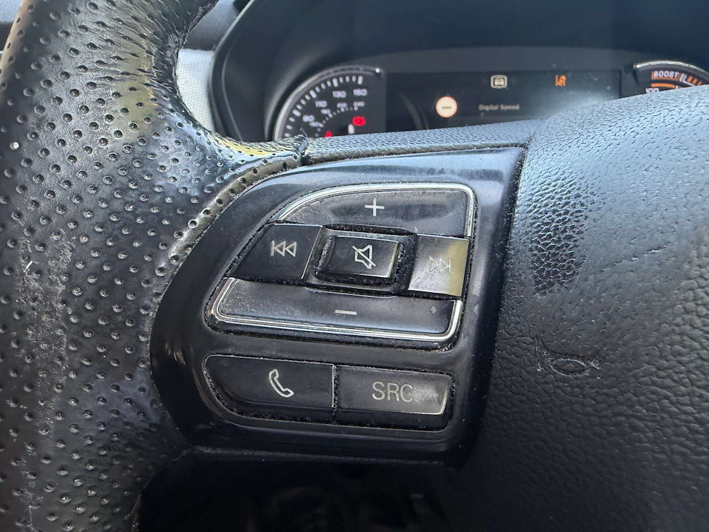 2022 MG MG5 — image 20