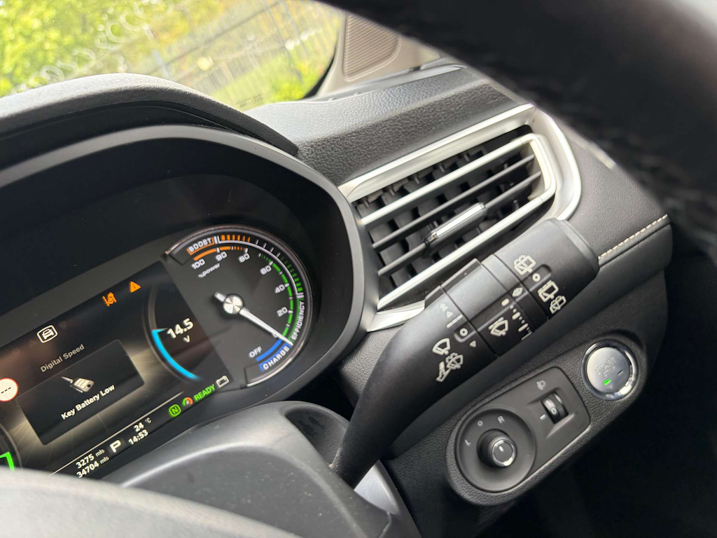 2022 MG MG5 — image 23