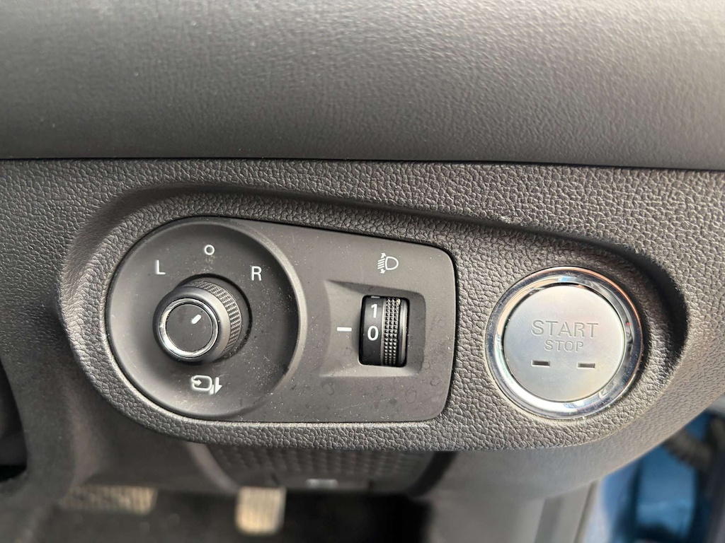 2022 MG MG5 — image 25