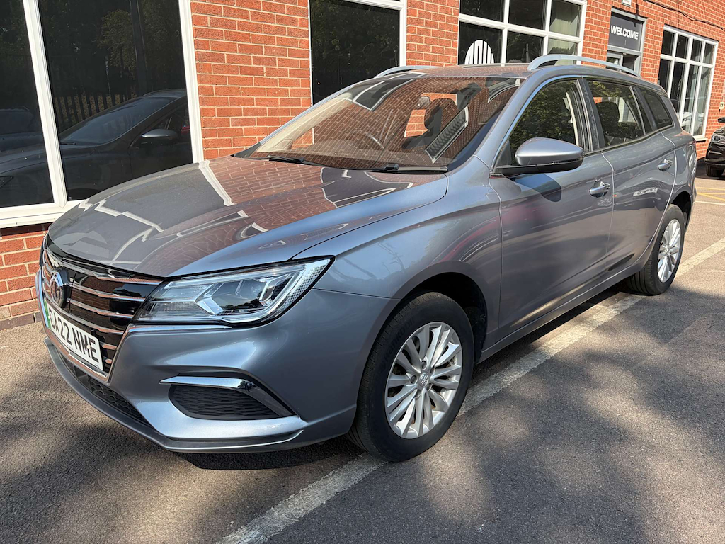 2022 MG MG5 — image 4