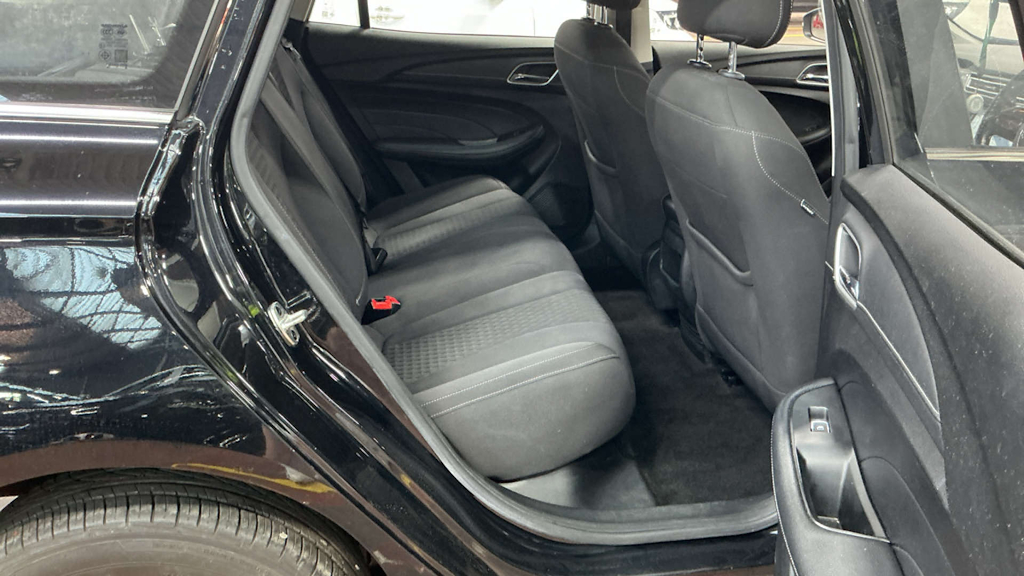 2022 MG MG5 — image 11