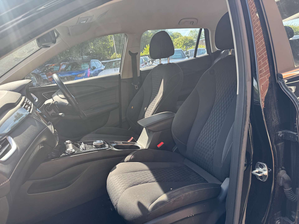 2022 MG MG5 — image 15