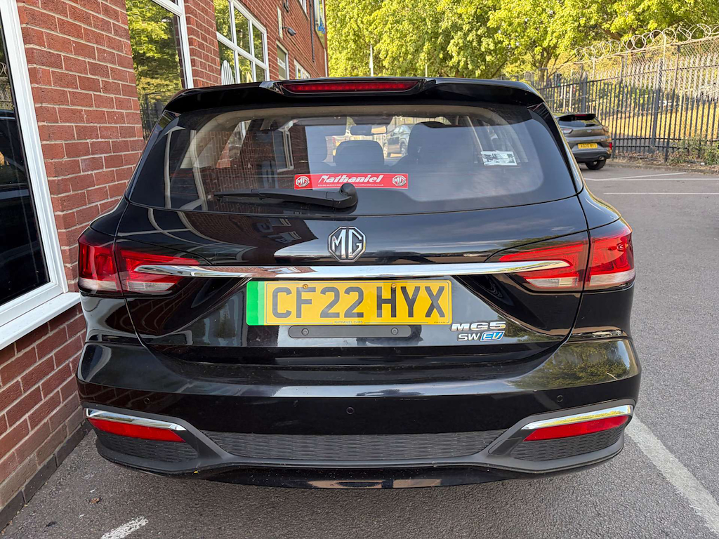 2022 MG MG5 — image 9