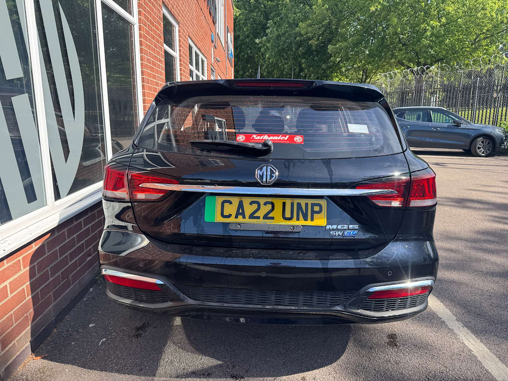 2022 MG MG5 — image 4