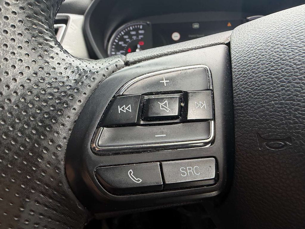 2022 MG MG5 — image 19