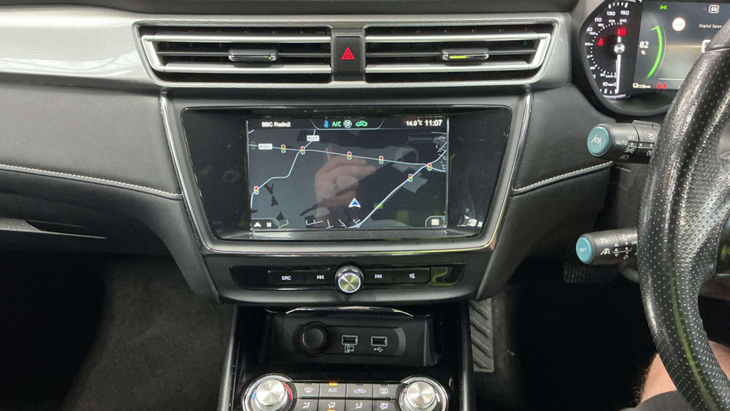 2022 MG MG5 — image 9