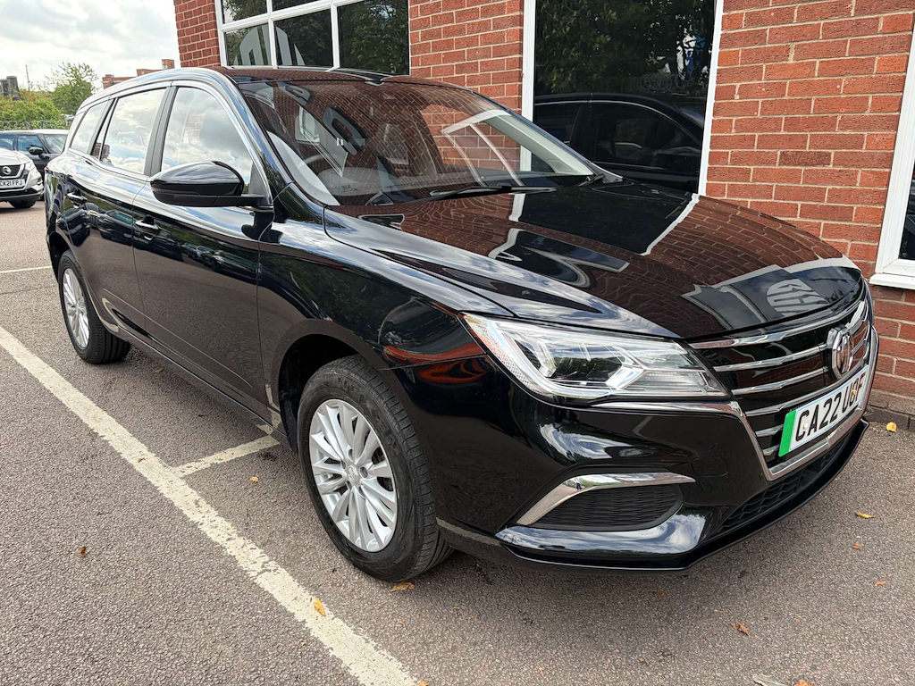 2022 MG MG5 — image 5