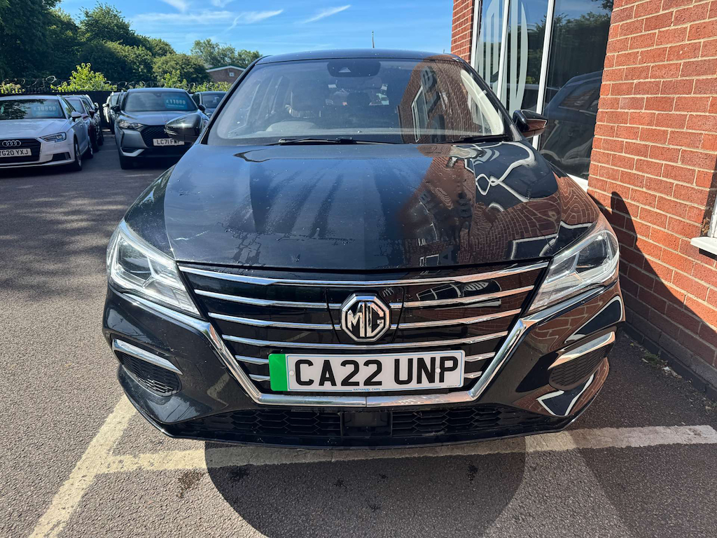 2022 MG MG5 — image 8