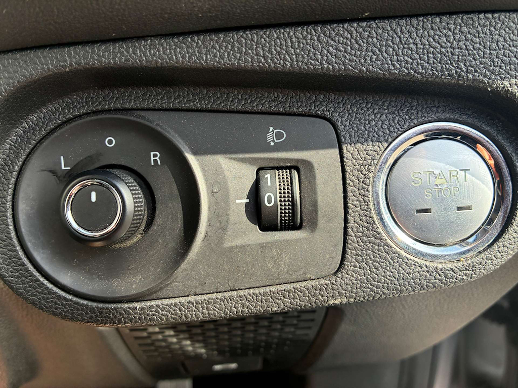 2023 MG MG5 — image 18