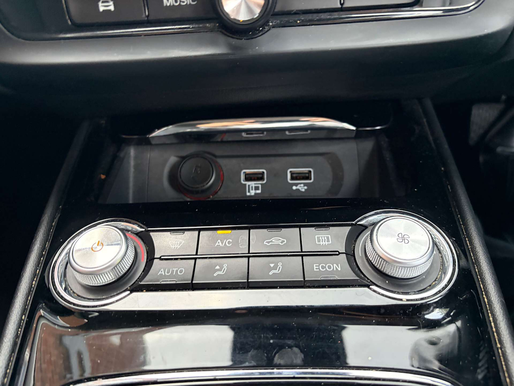 2022 MG MG5 — image 24