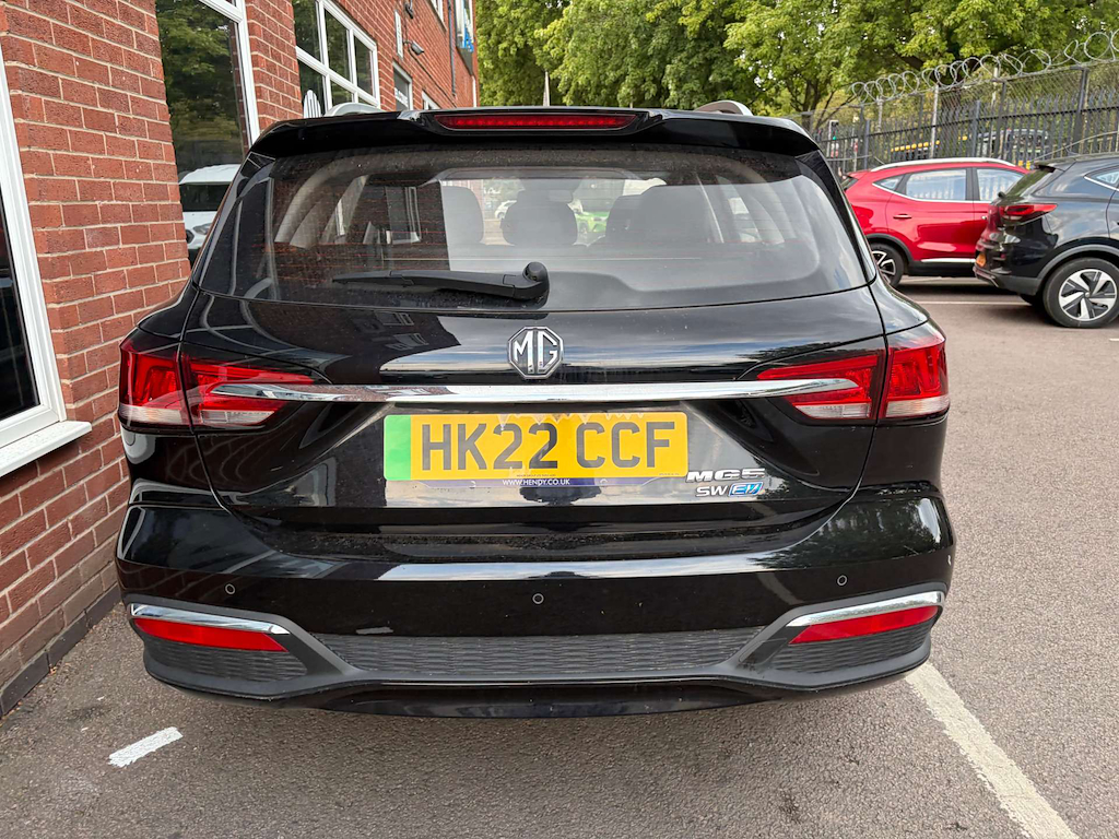 2022 MG MG5 — image 9