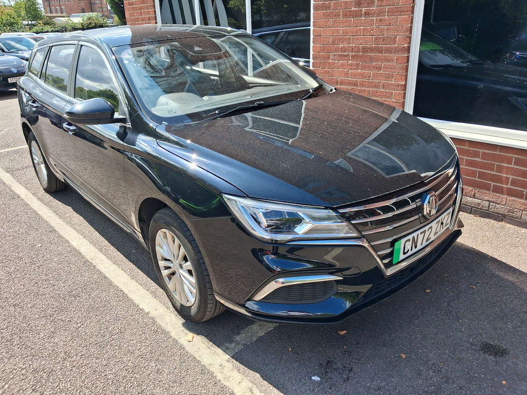 2022 MG MG5 — image 8