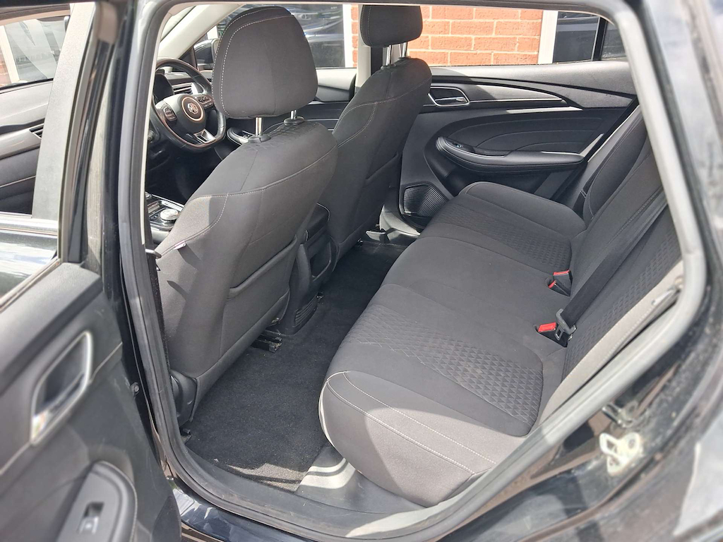 2022 MG MG5 — image 25