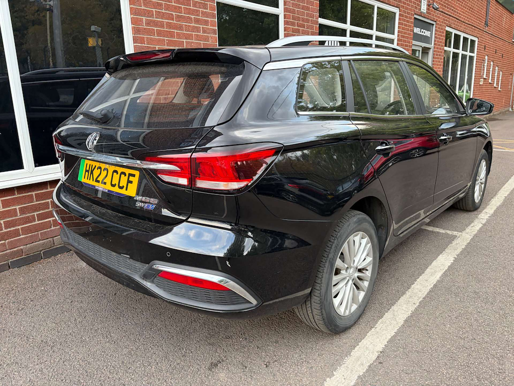 2022 MG MG5 — image 7