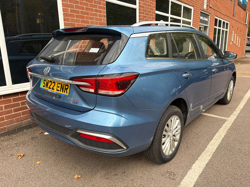 2022 MG MG5 — image 6