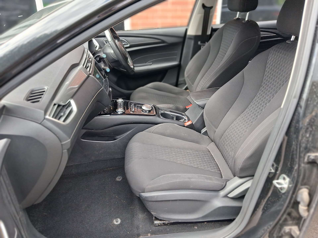 2022 MG MG5 — image 20