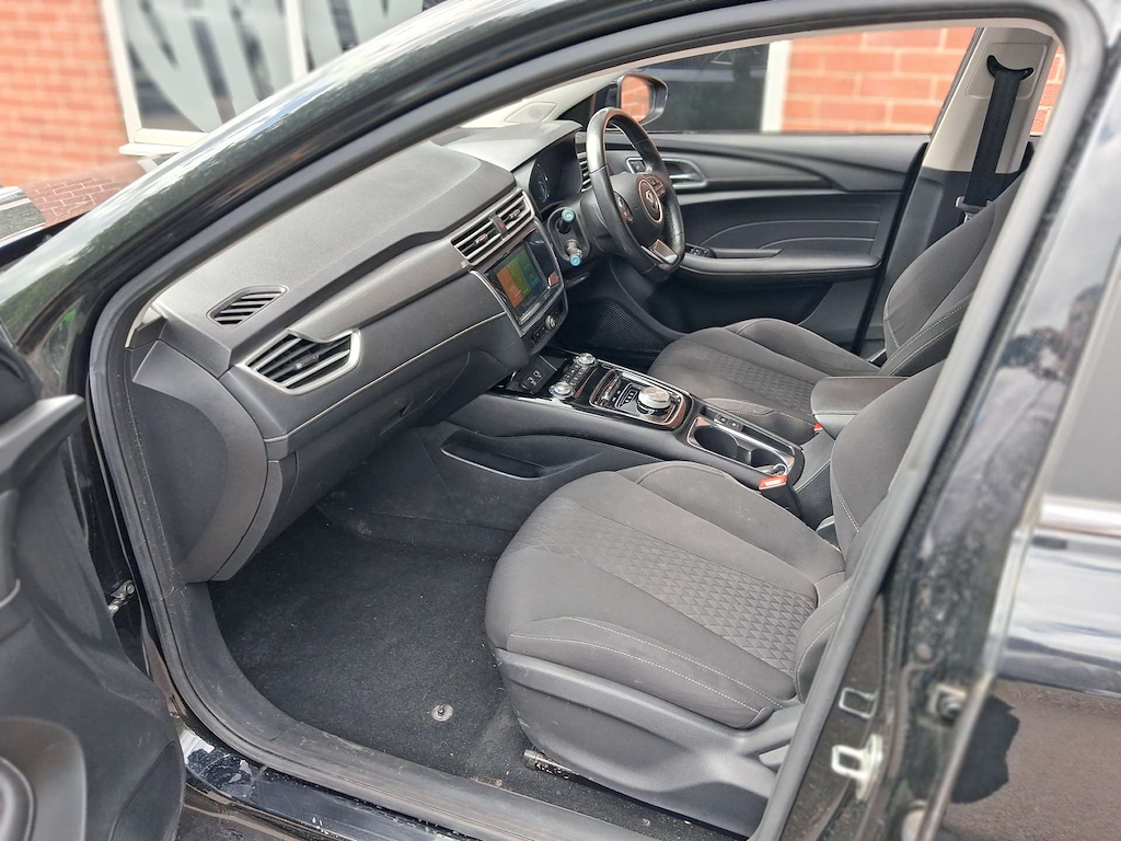 2022 MG MG5 — image 27